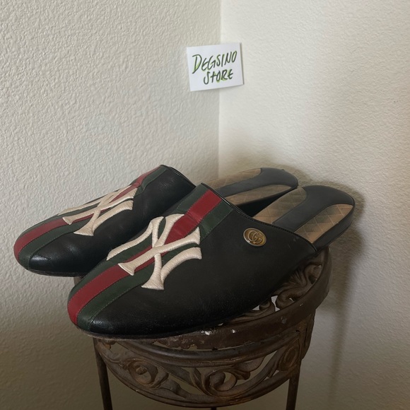 Gucci New York Yankees Leather Slides Slip Ons - Picture 1 of 7
